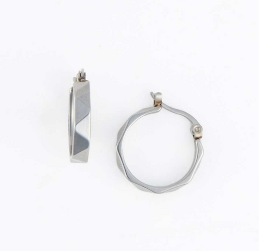 Hoop Earring in Abstract Silver